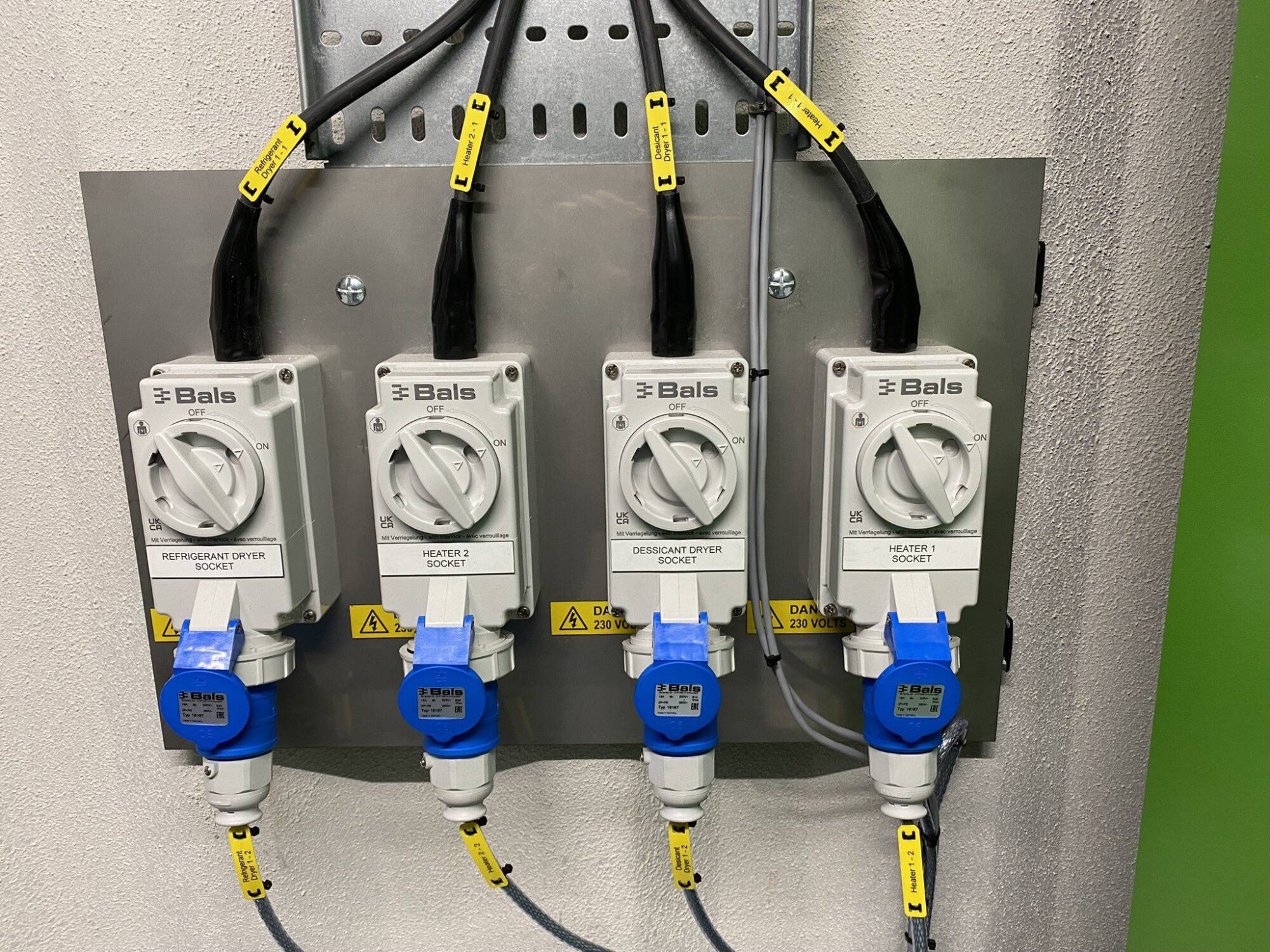 One Point Electrical Containerised compressed air system - Avelair